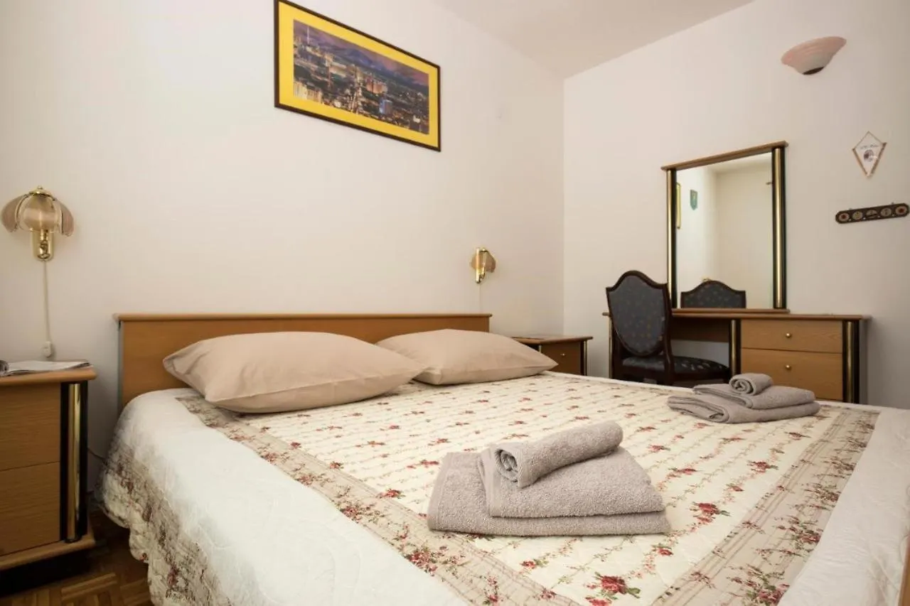 Apartment Vrata Jadrana 1 Rijeka Kroatien